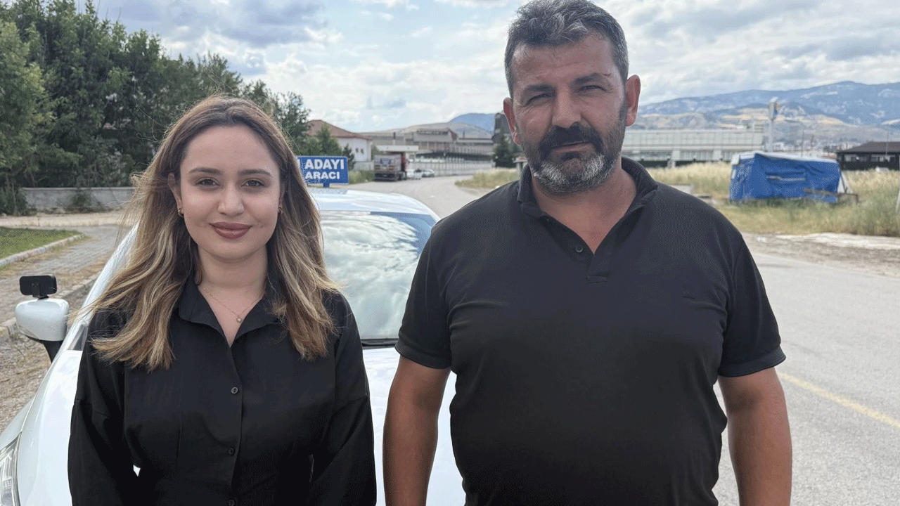 Tokatlı vatandaşın ehliyet sevinci: 27 yıl sonra gelen ehliyete davullu zurnalı kutlama