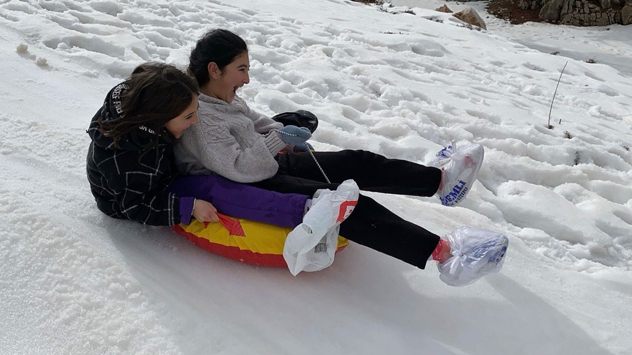 Toroslar beyaza büründü! Ortaya bu görüntüler çıktı