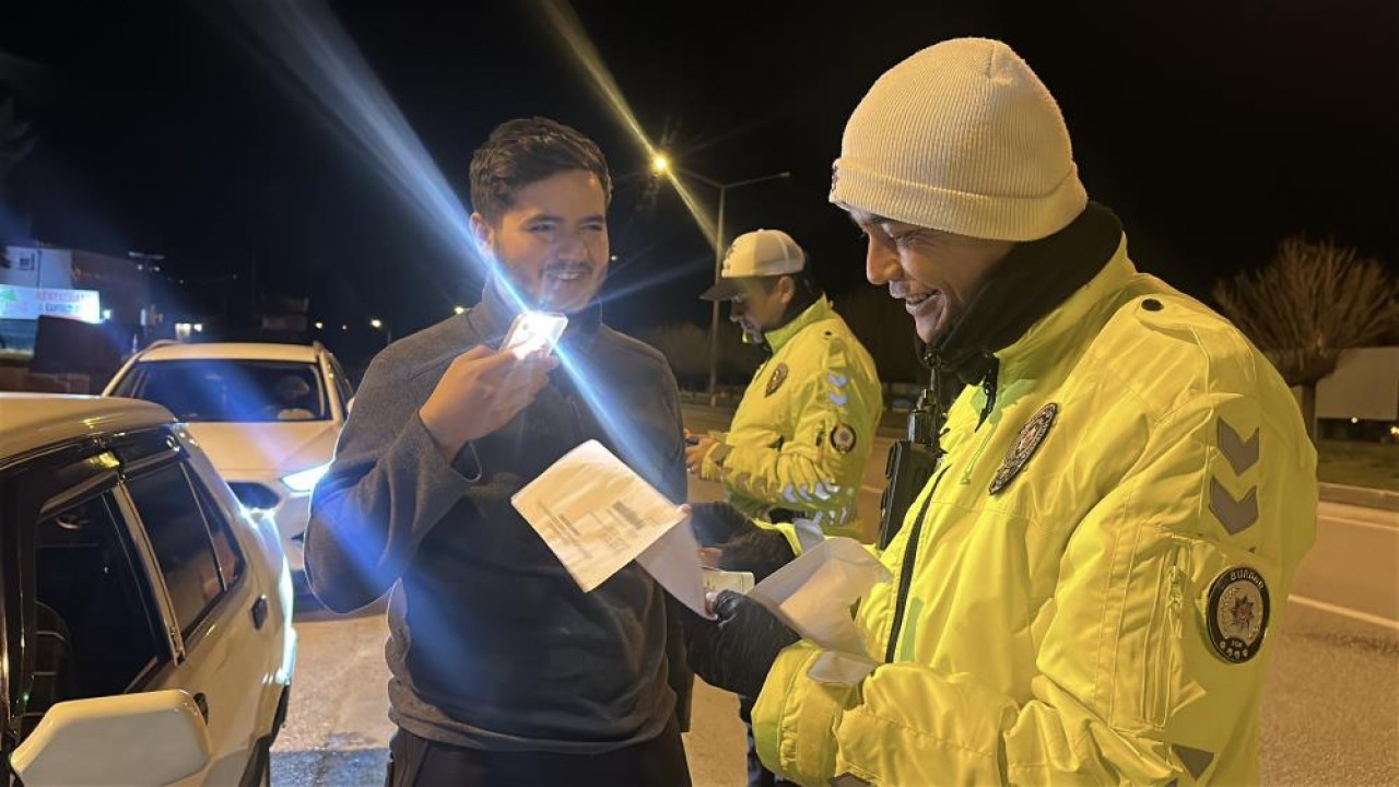 Trafik polisi durdurunca 