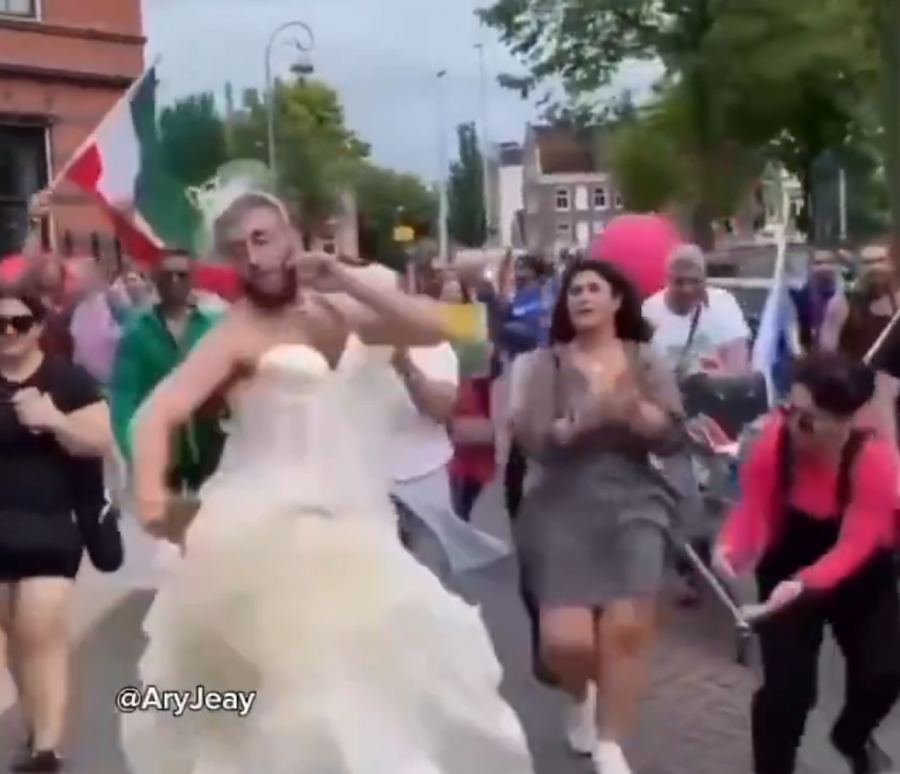 Trump Rejimi devirmek içi her tuşa basıyor’ Lut Kavminin artıkları da sahnede