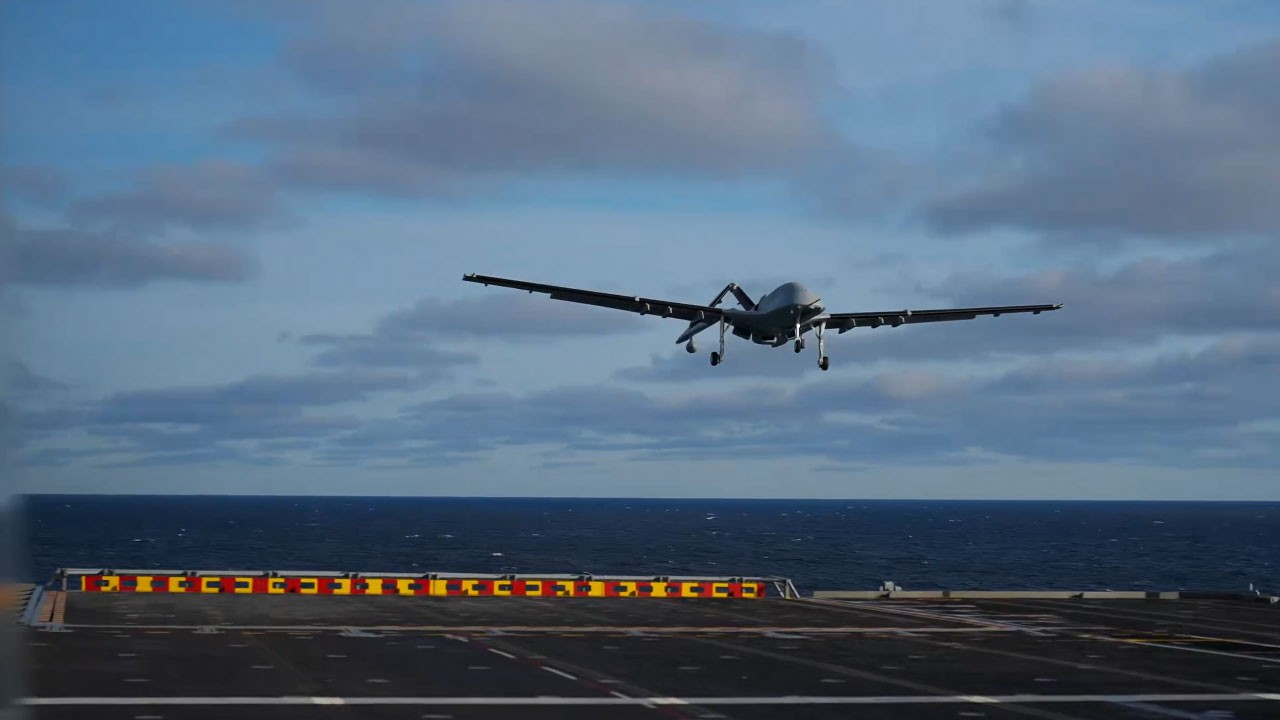 Türkiye bir dönem bunlarla terörle mücadele ediyordu! Türker Ertürk’ün rezil kepaze olduğu anlar