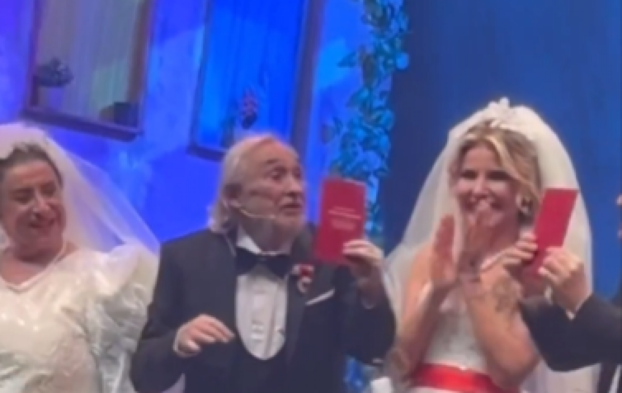 Türkiye yasta CHP’li sekülerler dansta: Okul saldırısı günü vur patlasın çal oynasın! Gülben Ergen ve Müjdat Gezen’le coştular