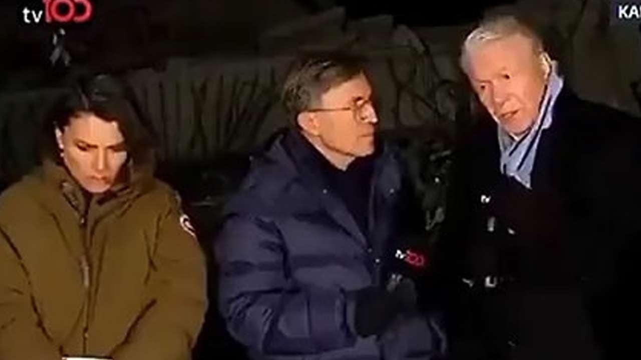 Uğur Dündar ve ekibi deprem bölgesinde kahkaha atmıştı