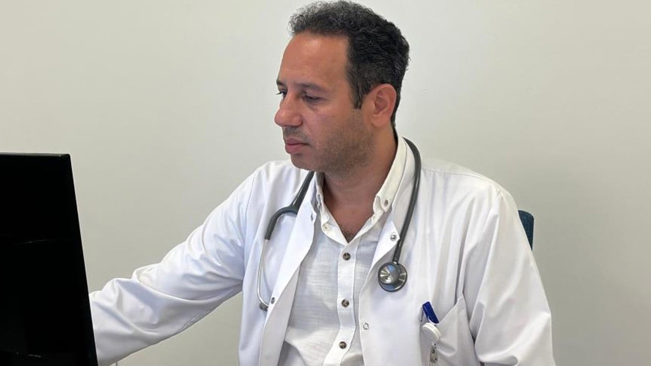  Uzmanlardan tavsiye: Şekerli yiyecekler ve çiçekli kıyafetler arı sokması riskini artıyor! Müthiş bir gözlem 