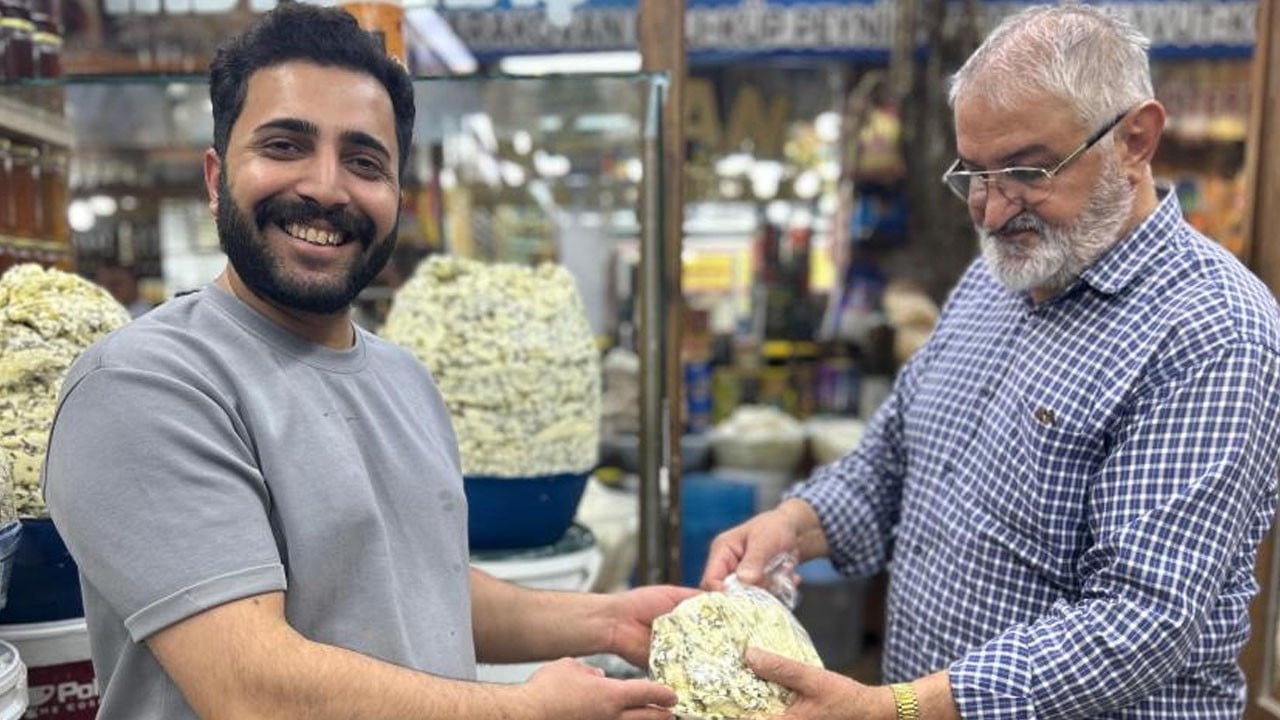 Van'ın meşhur otlu küp peyniri tezgâhlarda! Şifa kaynağı: Kilosu 800 TL 