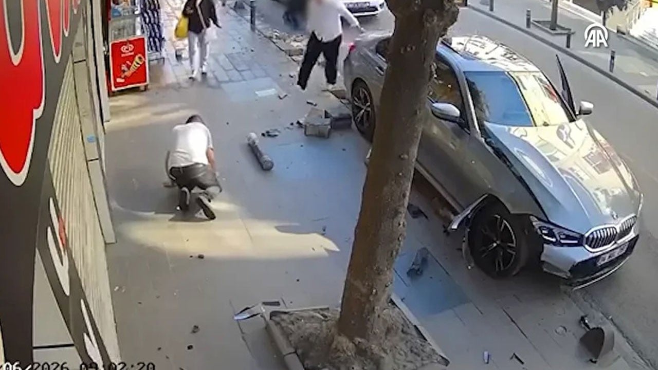 Vatandaş iki metre uçtu, o arabasını inceledi