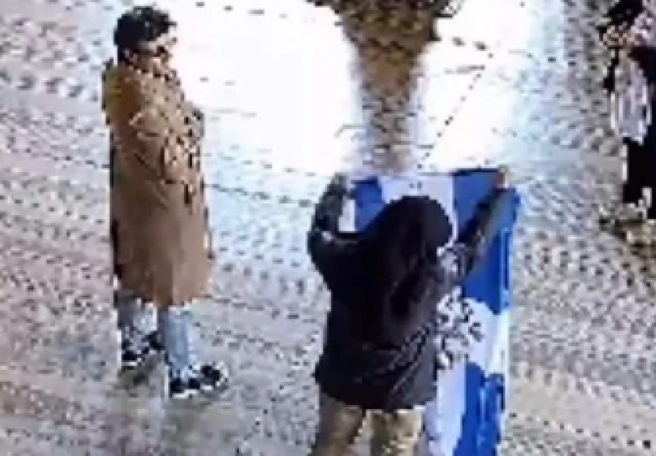 Yunanlı iki alçak Ayasofya’ya provokasyona geldi! Anında paket oldular