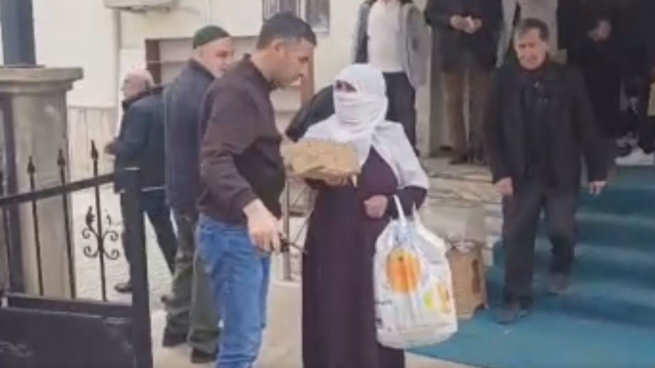 Zabıtalara yakalanan dilenci 